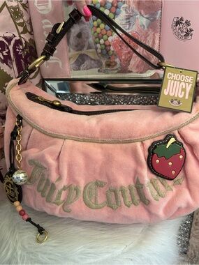 NWT Vintage 2007 Juicy Couture Pink Terry Strawberry Fields Large Hobo Bag
